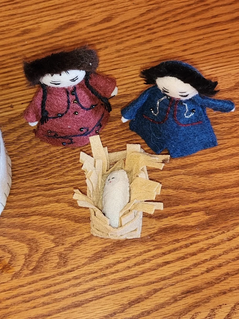 Handmade World Nativity White Felt Yurt Kyrgyzstan Fair Trade Sedona Spirit 5”